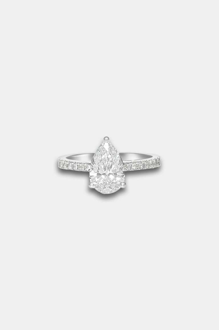 Nayra Pear Diamond
