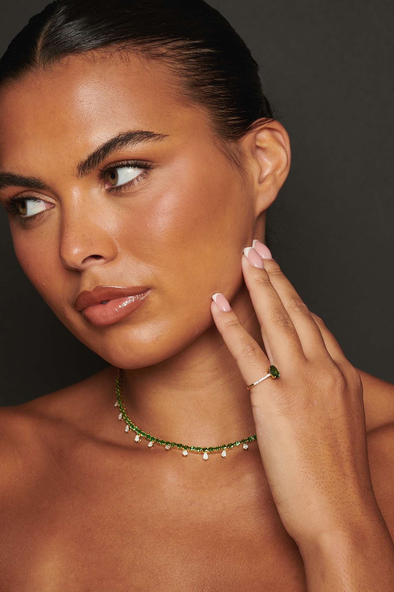 ebony-green-emerald-set