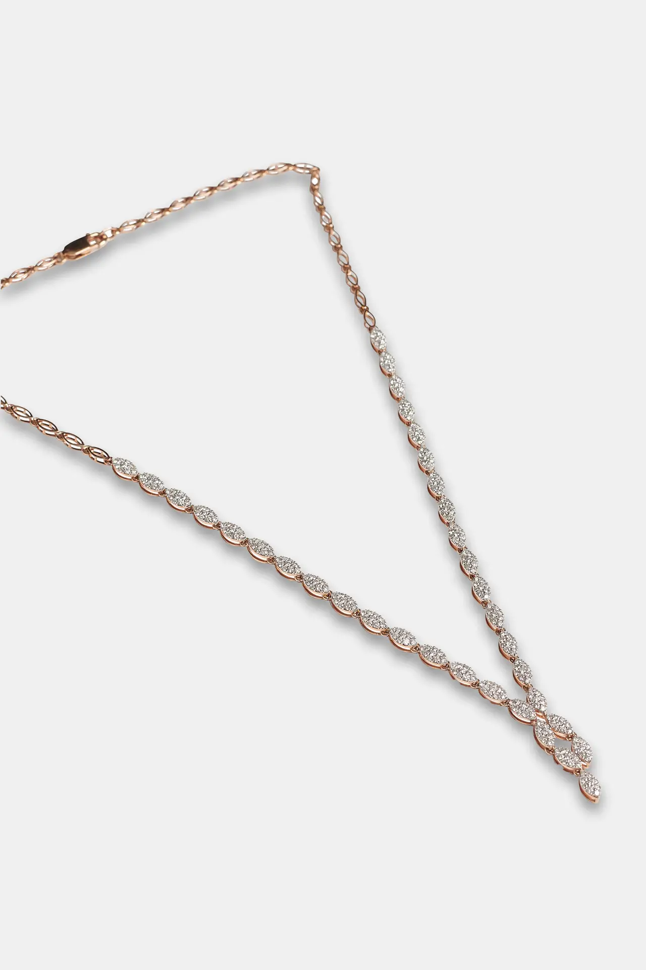 ivelle-cluster-necklace