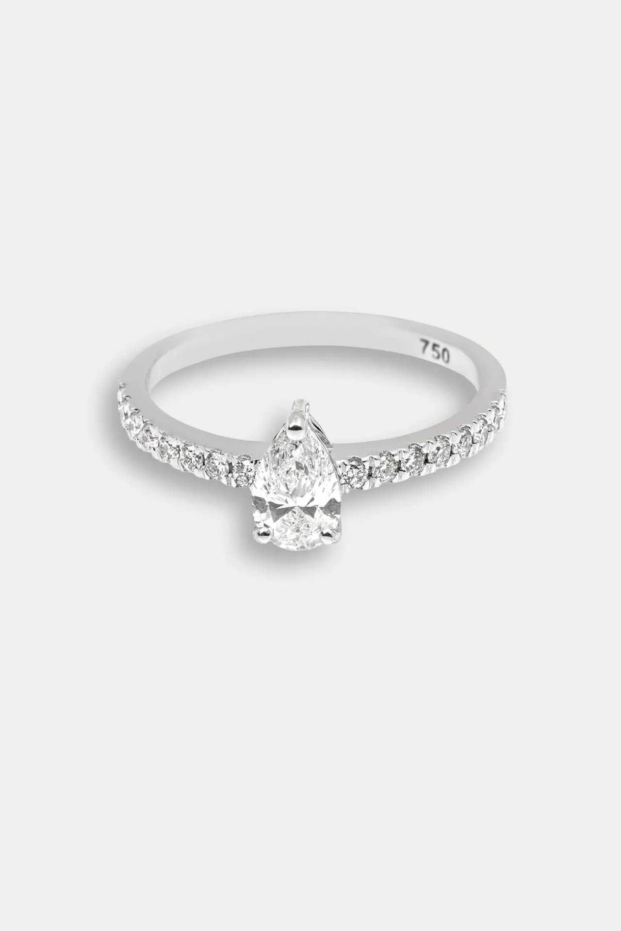 solen-pear-cut-solitaire-ring