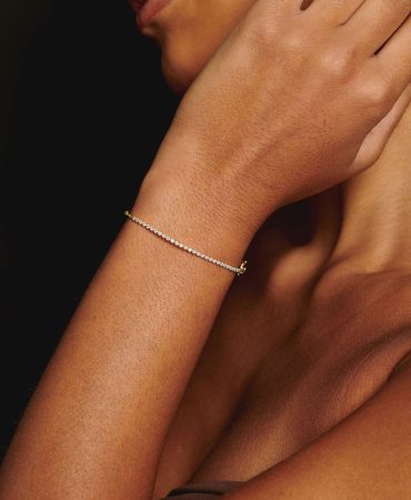 ERM-4693---Minimalist-Bangle-02