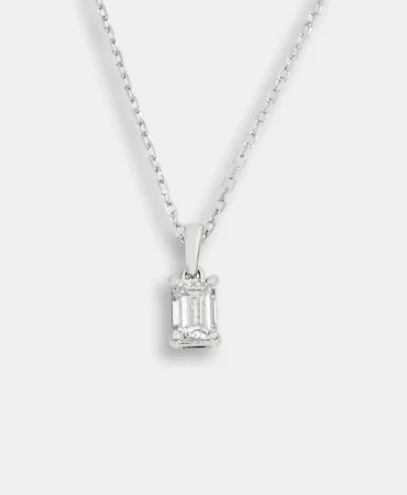 PN00138_LOEN_OVAL_PENDANT_HALO_AND_BLISS