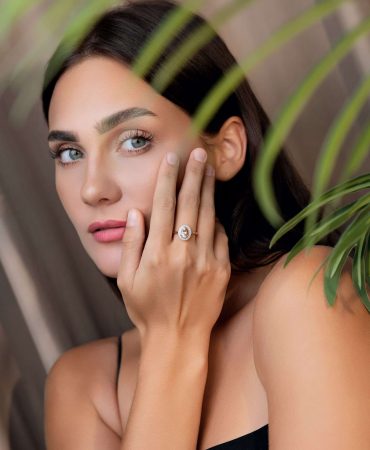 RNM1217_Morganite_Solitiare_Ring_Halo_and_Bliss_02